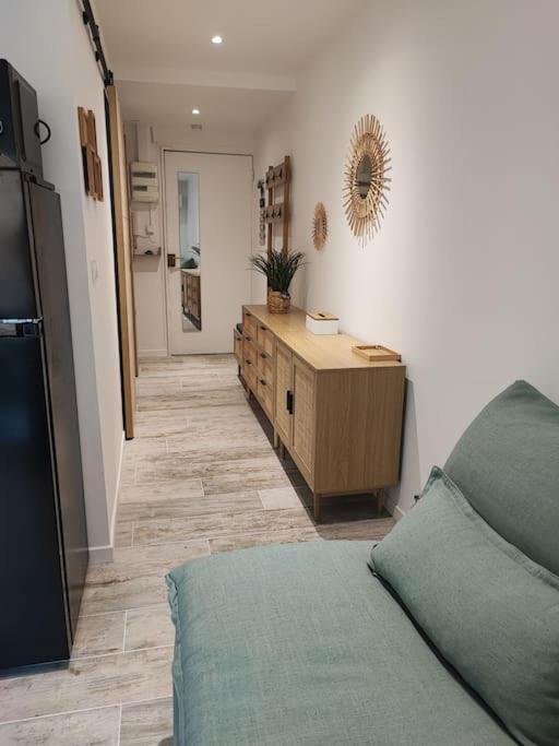 T1 - Bord De Apartment *
